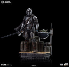 Cargar imagen en el visor de la galería, Pre-Venta: Din Djarin y Din Grogu - The Mandalorian - Escala de arte 1/10 - Iron Studios
