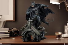 Cargar imagen en el visor de la galería, Pre-Venta: Batman: Gotham by Gaslight Premium Format - Sideshow
