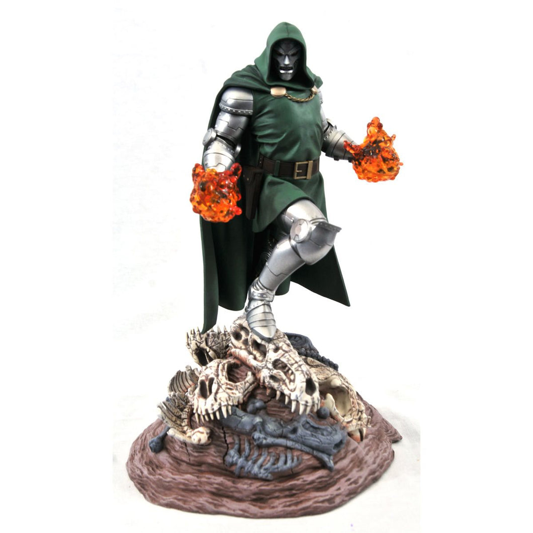 PRE-VENTA: Q1 2024  Marvel Gallery Comic Doctor Doom Statue  - Diamond Select