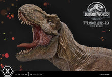 Cargar imagen en el visor de la galería, Prime 1 Collectible Figure Series: The 1/38 Scale Tyrannosaurus Rex from Jurassic World: Fallen Kingdom

